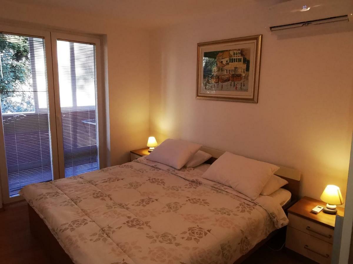 Comfortable 3* Apartment Lapad Center Дубровник Экстерьер фото